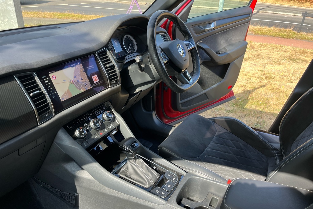 Skoda Kodiaq 2.0 Tdi 190 Sport Line 4X4 Dsg 7 Seat Red #2
