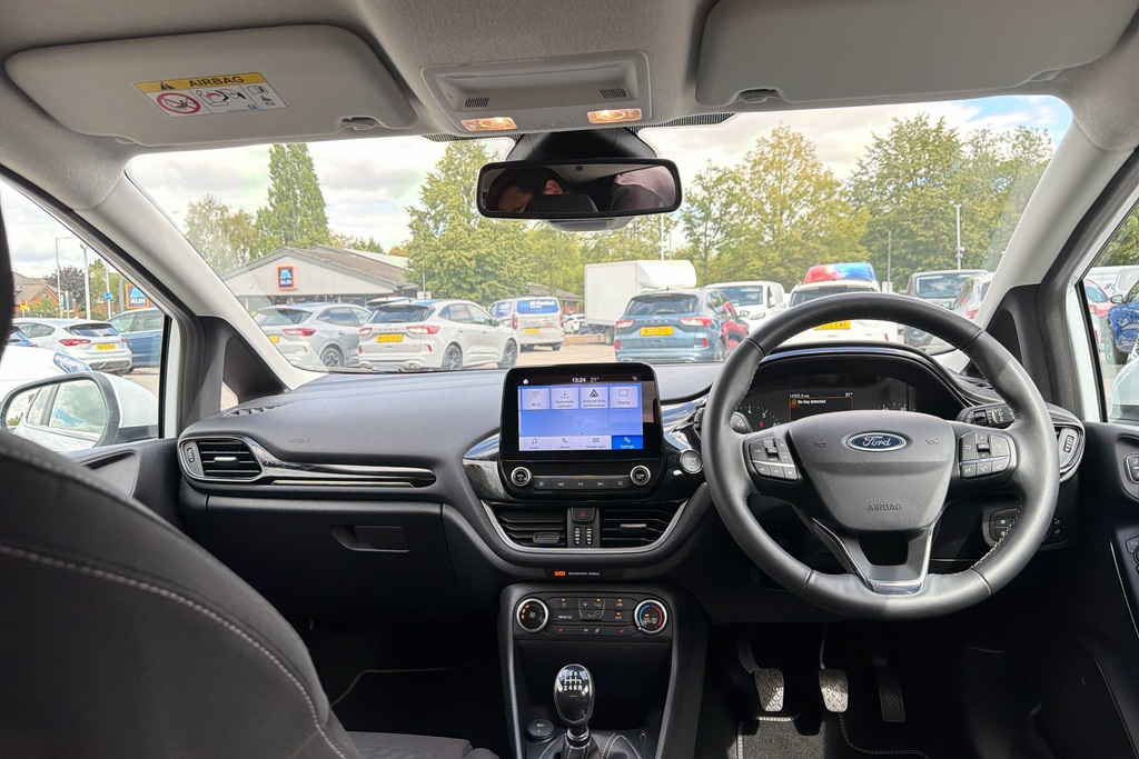Ford Fiesta 1.0 Ecoboost Titanium BW73URA White #3