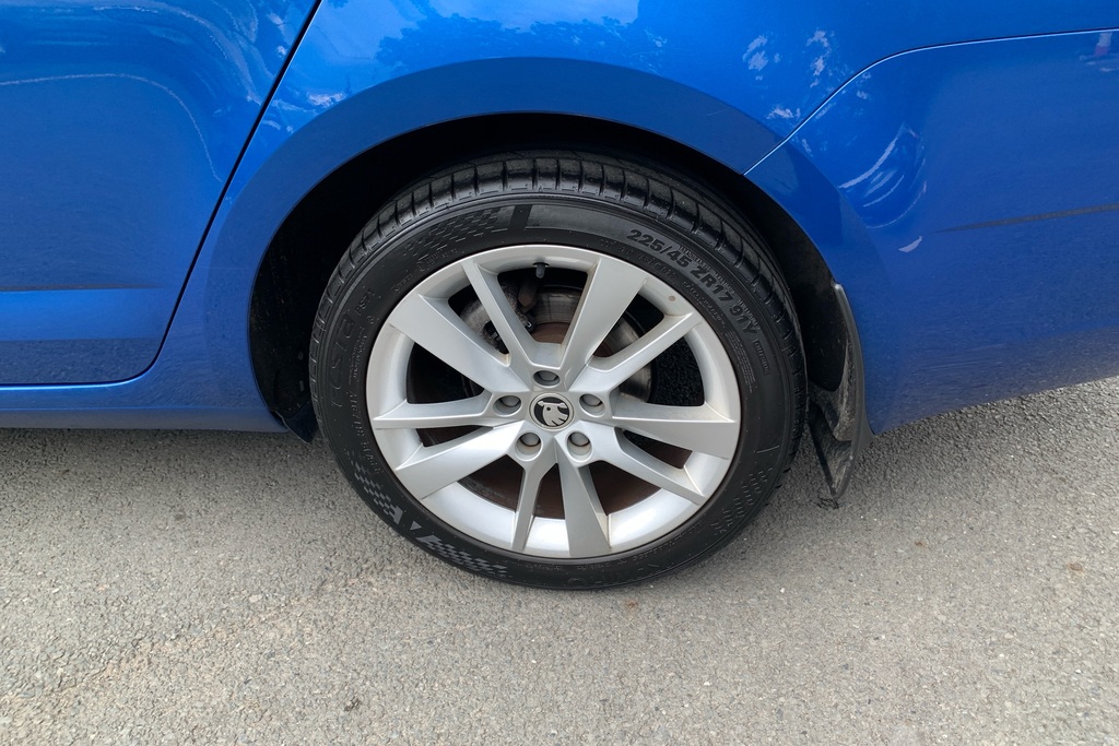Skoda Octavia 1.4 Tsi Se L Dsg BF18KYJ Blue #5
