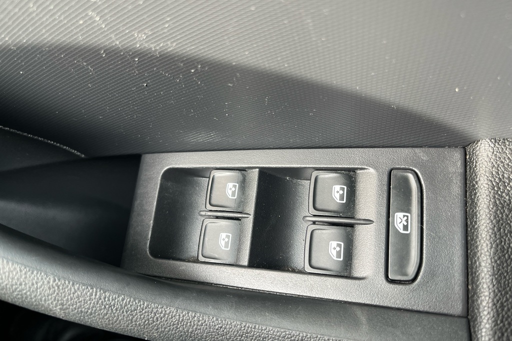 Seat Toledo  Black #15