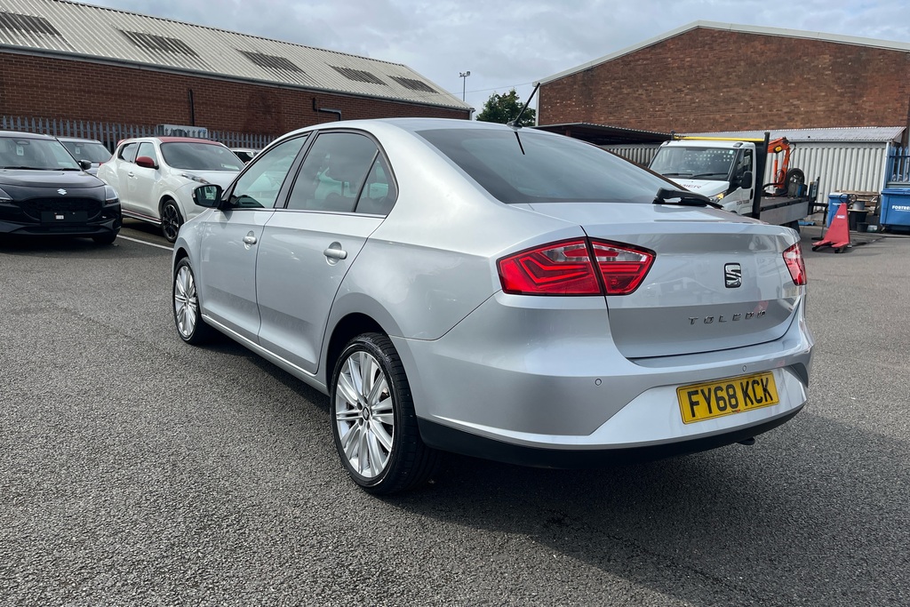 Seat Toledo  Black #34