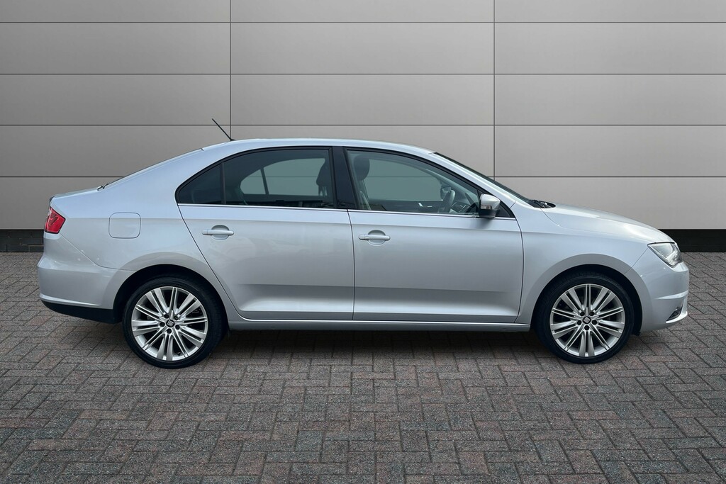Seat Toledo  Black #8