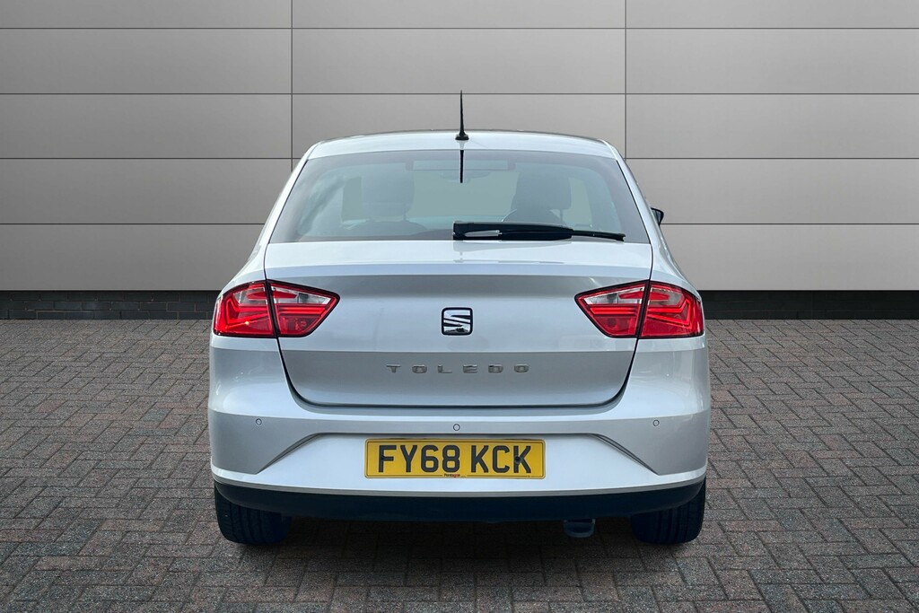 Seat Toledo  Black #11