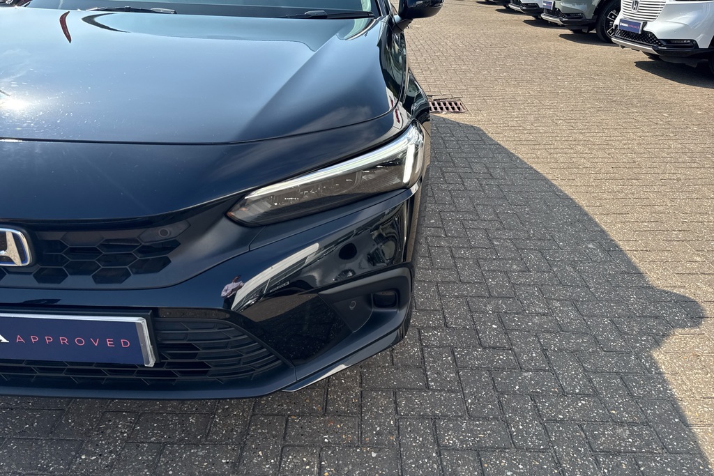 Honda Civic 2.0 Ehev Elegance Cvt Hatchback Black #39