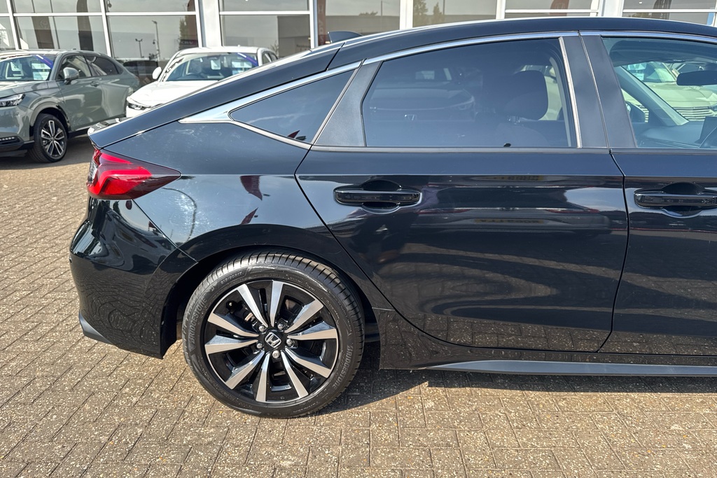 Honda Civic 2.0 Ehev Elegance Cvt Hatchback Black #32