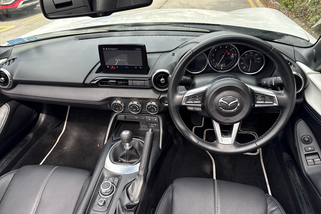 Mazda MX-5 1.5 132 Exclusive-line White #3