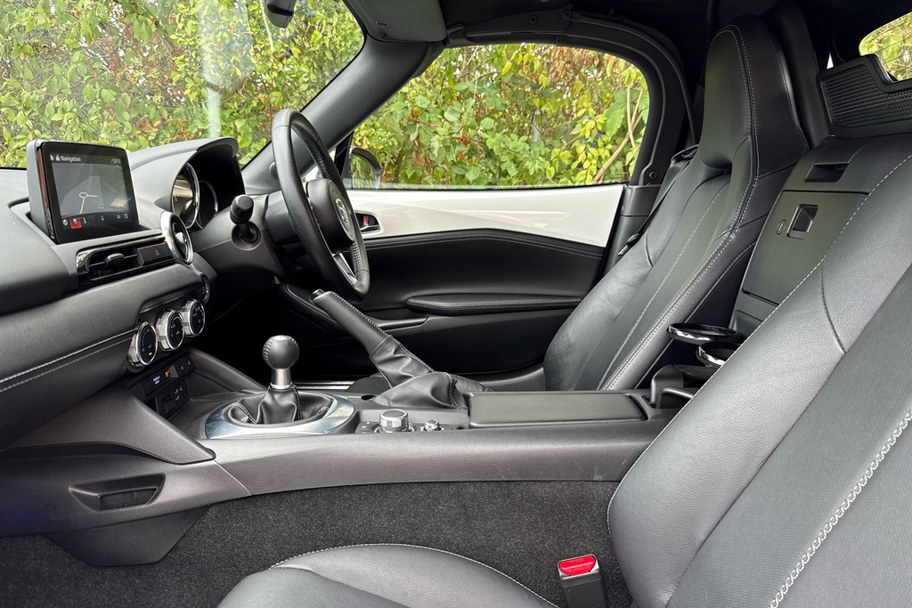 Mazda MX-5 1.5 132 Exclusive-line White #6