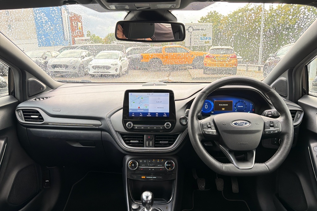 Ford Puma 1.0 Ecoboost Hybrid Mhev St-line Vignale Black #4