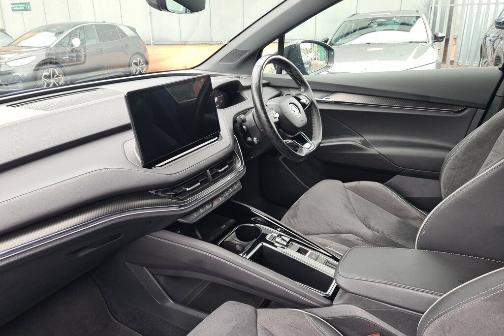 Skoda ENYAQ 150Kw 80 Sportline Plus 82Kwh Blue #2