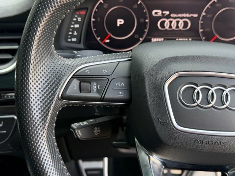 Audi Q7  Black #27