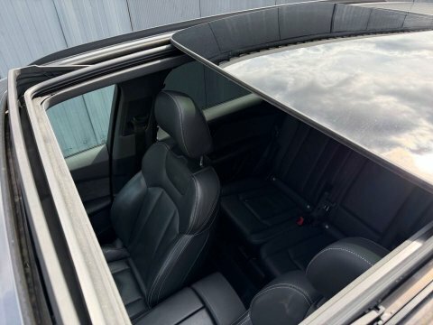 Audi Q7  Black #25