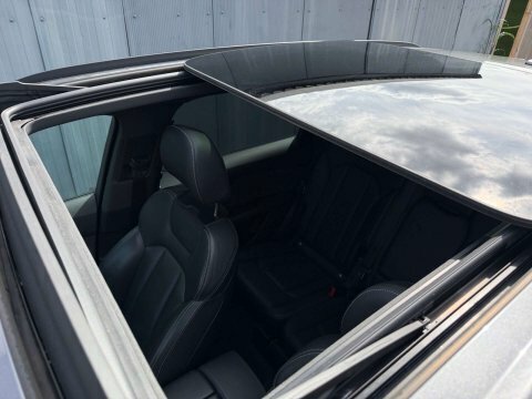 Audi Q7  Black #24