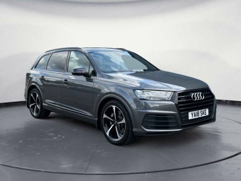 Audi Q7  Black #7
