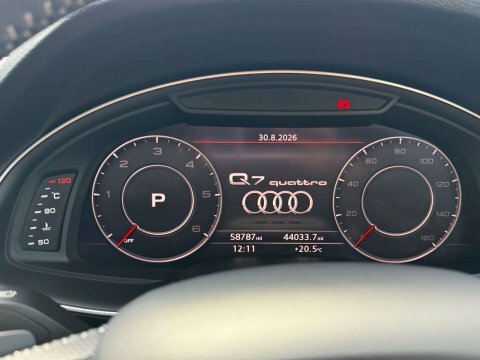 Audi Q7  Black #14