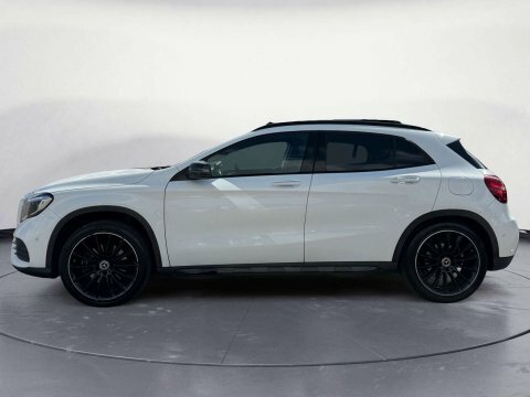 Mercedes-Benz GLA Class 2.1 Gla 220 White #2