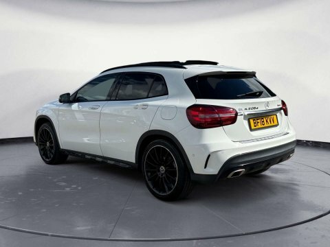 Mercedes-Benz GLA Class 2.1 Gla 220 White #3