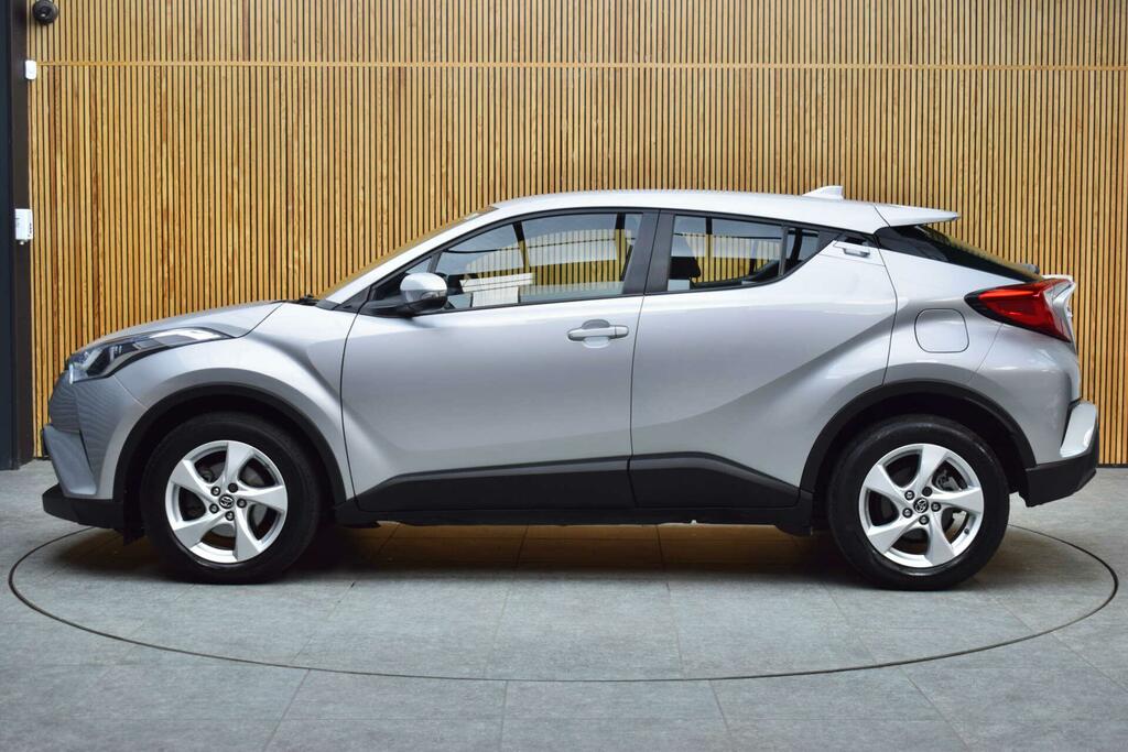 Toyota C-Hr 1.2 Vvt-i Icon Cvt Euro 6 Ss Silver #6