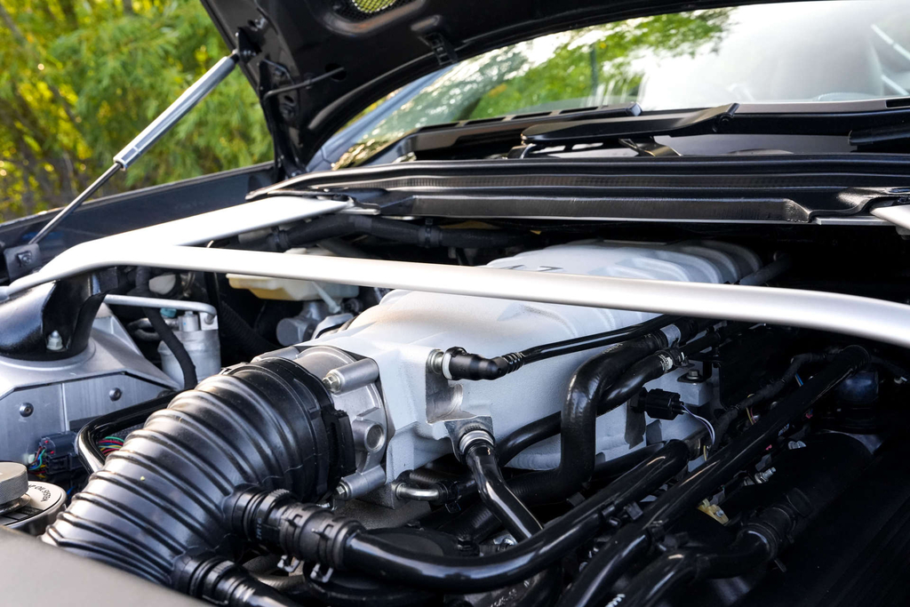 Aston Martin Vantage Silver #30
