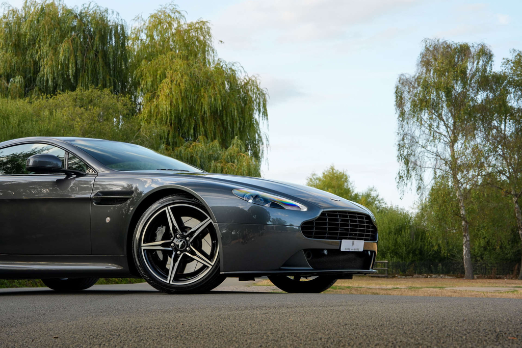 Aston Martin Vantage Coupe Silver #4