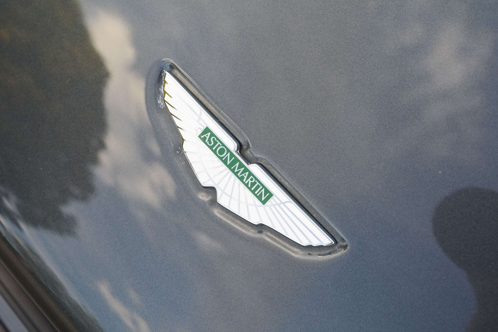 Aston Martin Vantage Silver #13