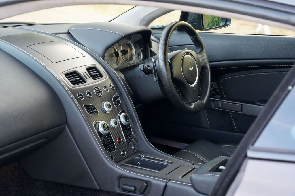 Aston Martin Vantage Coupe Silver #5