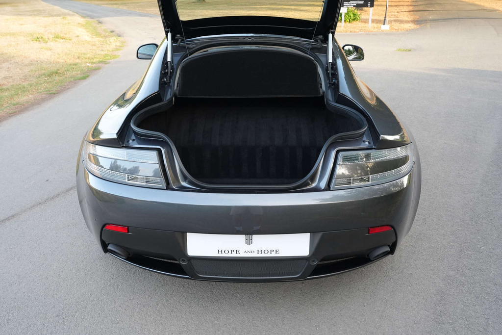 Aston Martin Vantage Silver #36