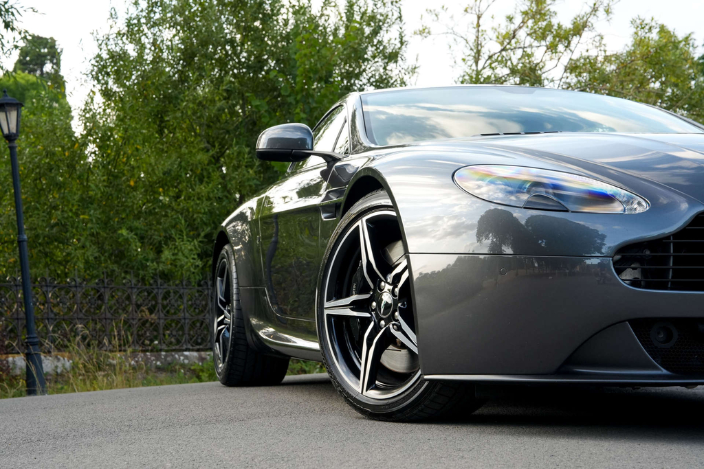 Aston Martin Vantage Coupe Silver #3