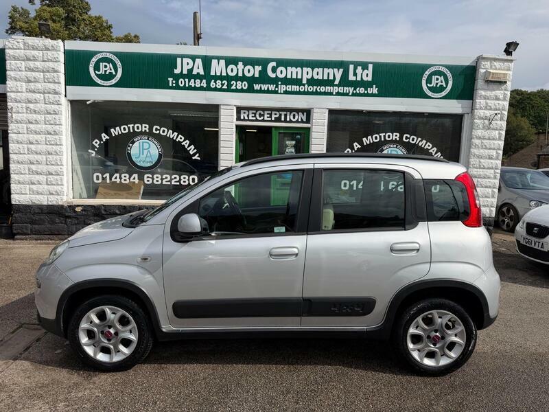 Fiat Panda 0.9-twinair-4x4-hatchback-5dr-petrol-manual-euro-5 Silver #2