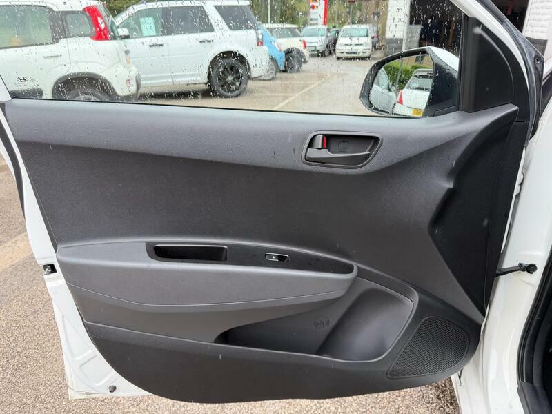 Hyundai I10 Hatchback  #14