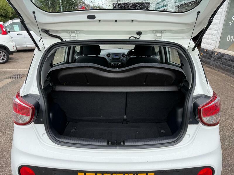 Hyundai I10 Hatchback  #20