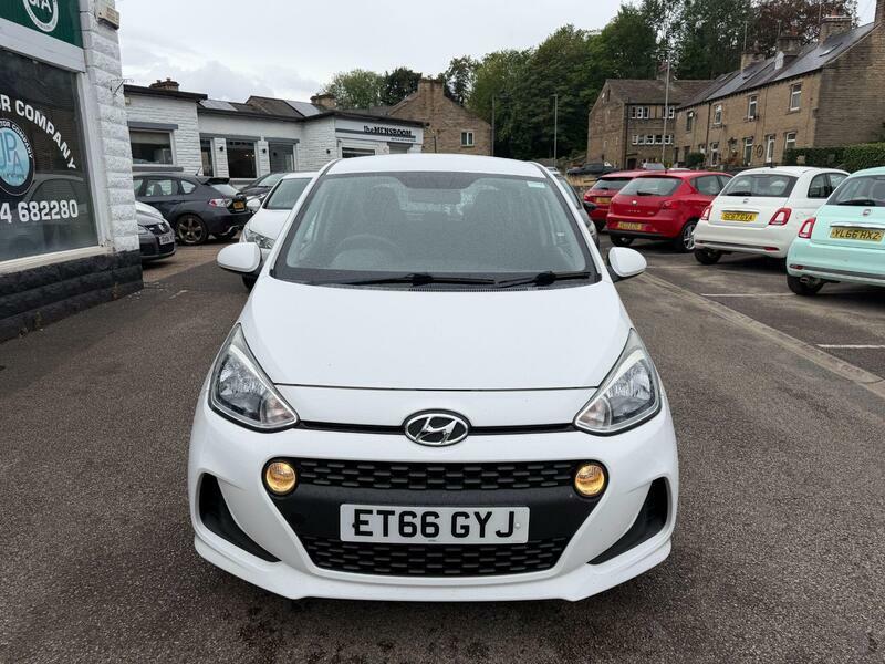 Hyundai I10 Hatchback  #8