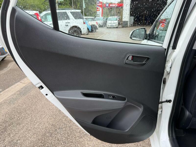 Hyundai I10 Hatchback  #18