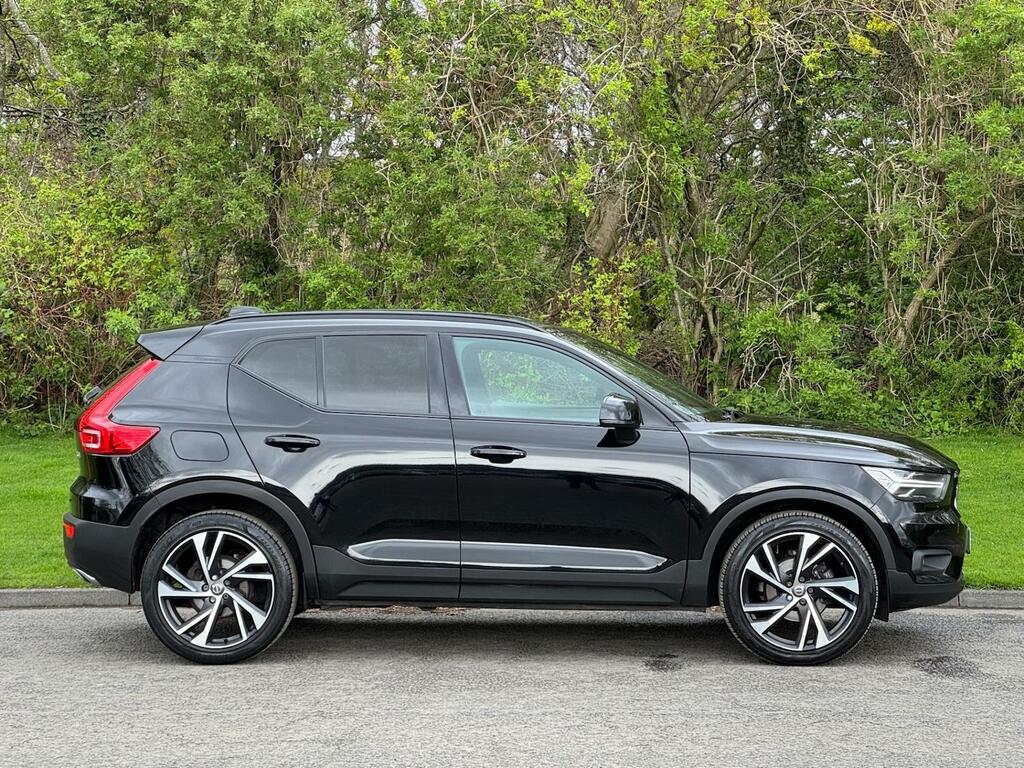 Volvo XC40 2.0 D3 R Design Pro Black #2