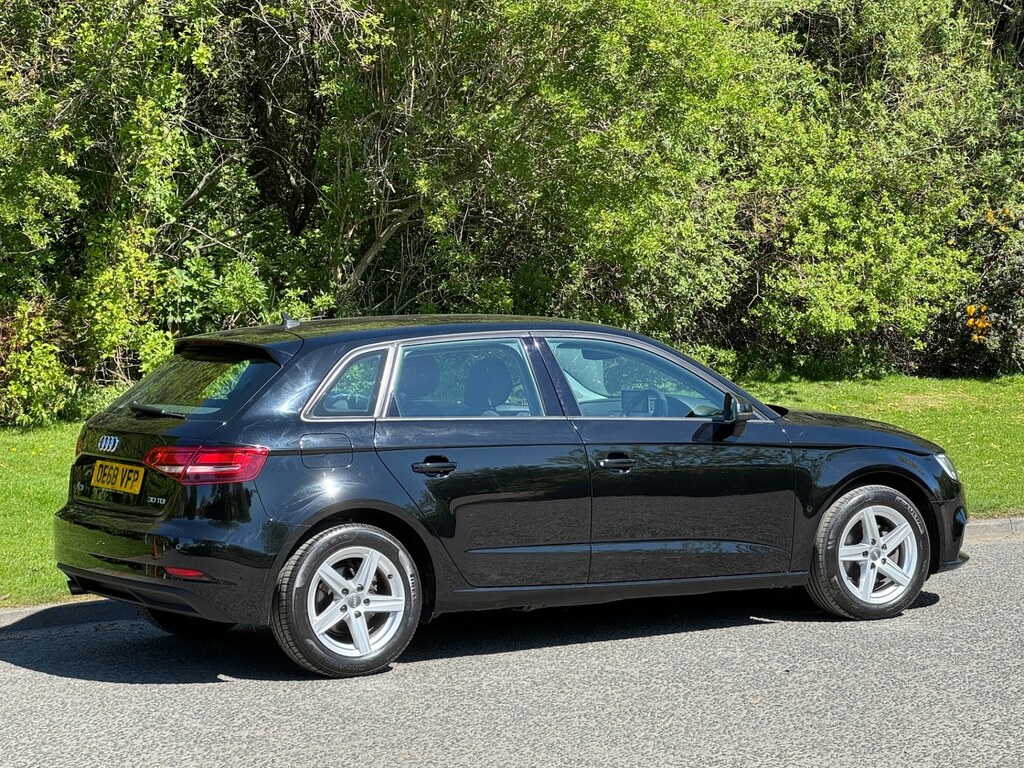Audi A3 30 Tdi 116 Se Technik S Tronic DE68VFP Black #3