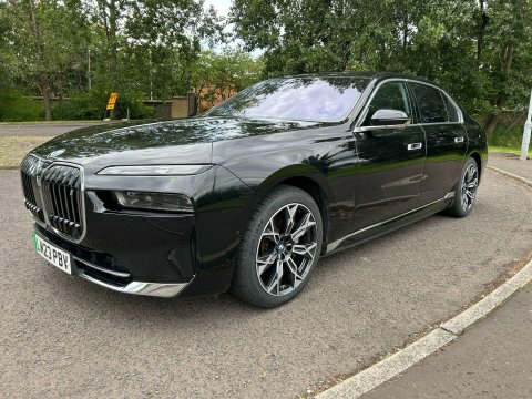 BMW i7 60 105.7Kwh Excellence Black #3