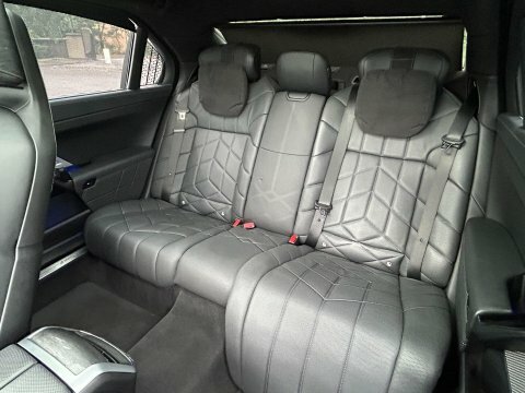 BMW i7 Excellence Pro Black #23