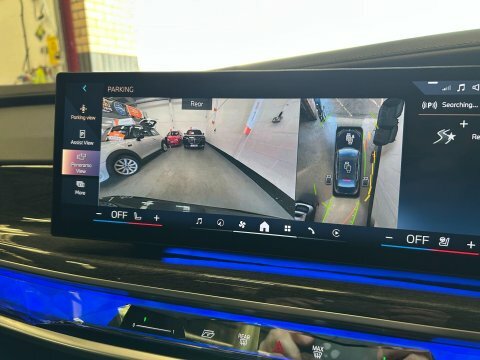 BMW i7 Excellence Pro Black #42