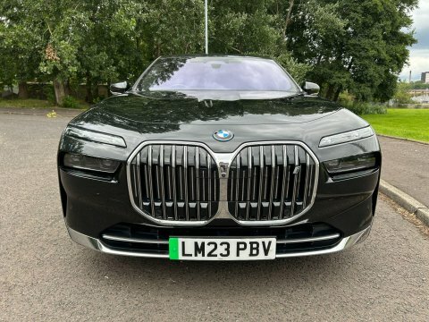 BMW i7 60 105.7Kwh Excellence Black #2