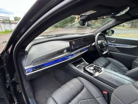 BMW i7 Excellence Pro Black #13