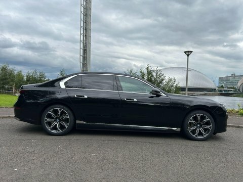 BMW i7 Excellence Pro Black #11
