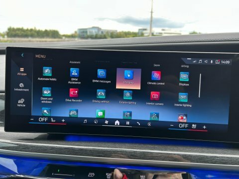 BMW i7 Excellence Pro Black #39