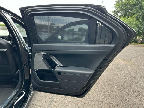 BMW i7 Excellence Pro Black #27