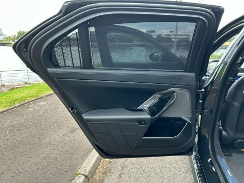 BMW i7 Excellence Pro Black #28