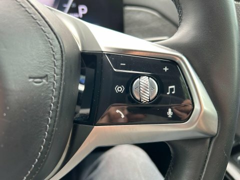 BMW i7 Excellence Pro Black #25