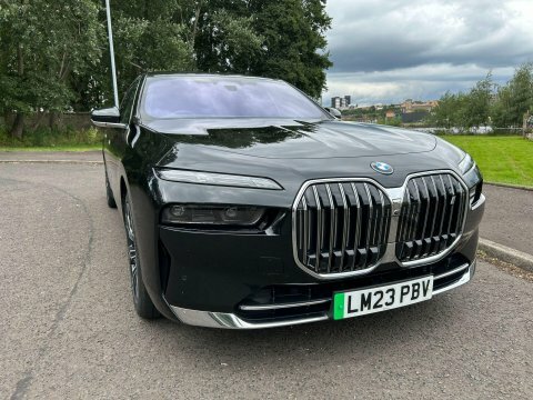 BMW i7 60 105.7Kwh Excellence Black #5
