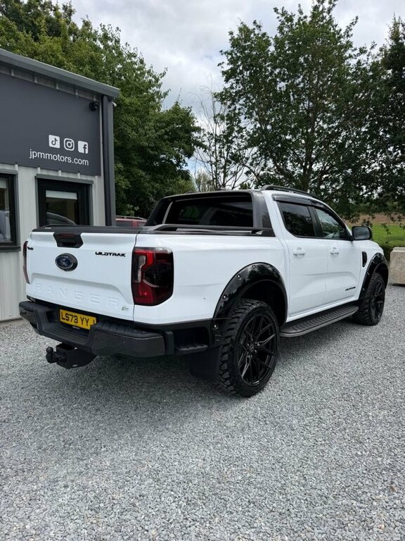 Ford Ranger 2023 2.0 Td Ecoblue Wildtrak Pickup Double Cab LS73YYJ White #2