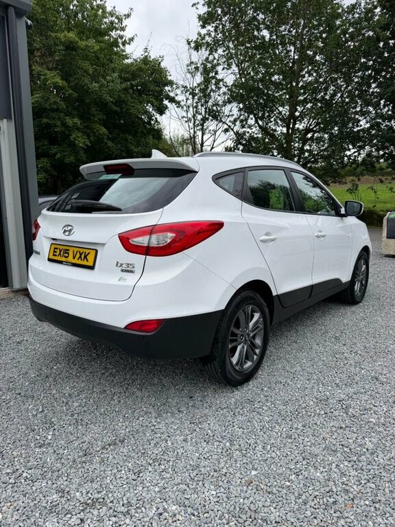 Hyundai Ix35 2015 1.7 Crdi Se Suv Euro 5 Ss White #2