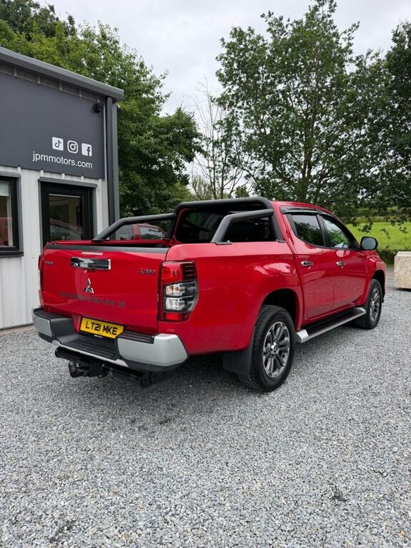 Mitsubishi L200 2021 2.2 Di-d Dc Barbarian X Pickup Double Cab LT21MKE Red #2
