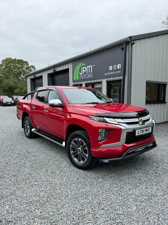 Mitsubishi L200 2021 2.2 Di-d Dc Barbarian X Pickup Double Cab Red