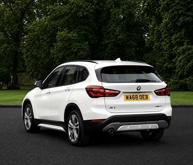 BMW X1 2019 1.5 18I Gpf Sport Suv Dct Sdrive E White #4